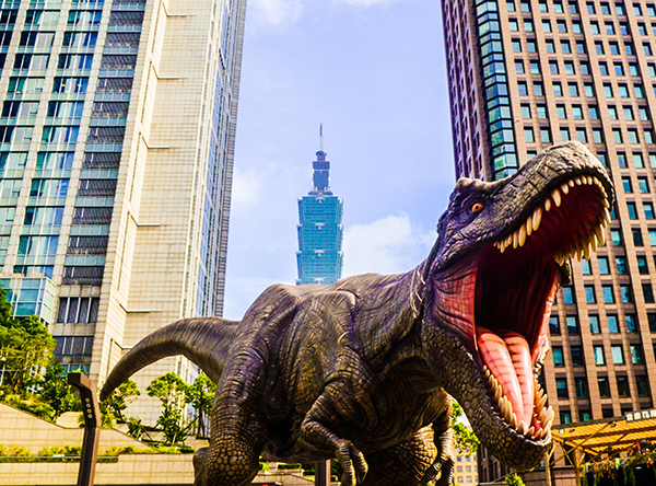 a statue of a dinosaur